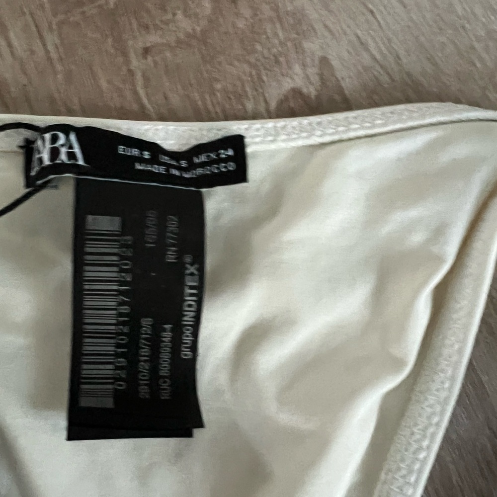 Zara Cream Bikini with Black Accents - Picture 4 of 5